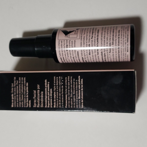 NEW Mary Kay Reviving Facial Spray Full Size - Picture 4 of 5